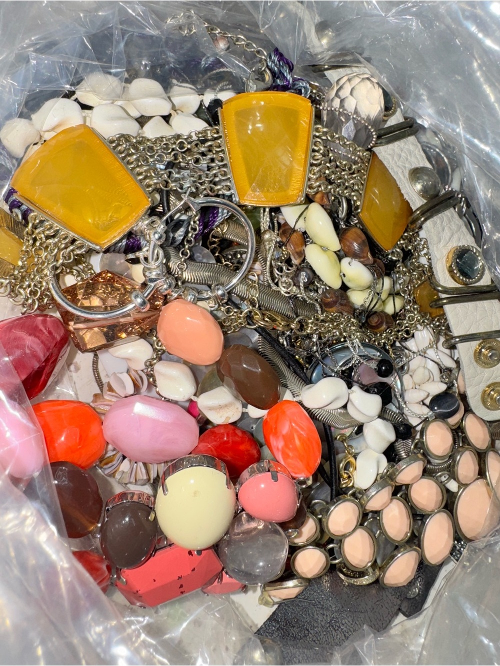 3 Lb Huge Vintage Fashion Jewelry Lot Shell Bead Necklaces Bracelets Mixed